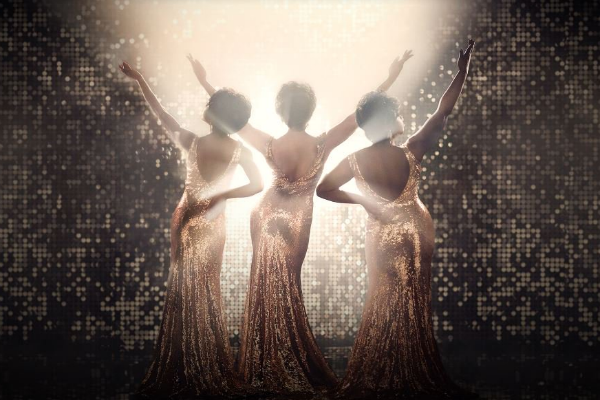 ruth-brown-and-karen-mav-alternate-with-amber-riley-as-effie-in-dreamgirls
