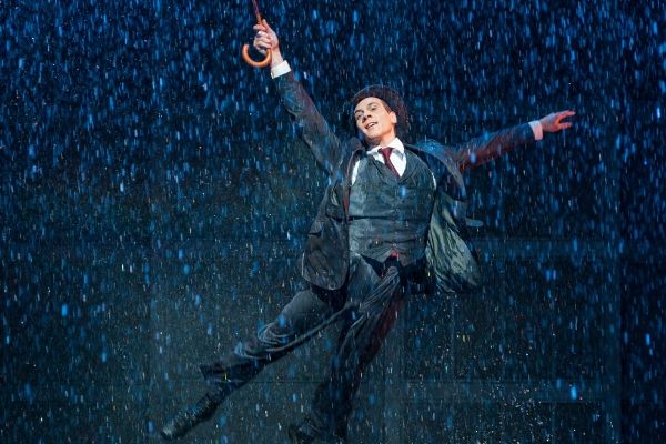 adam-cooper-returns-to-the-role-of-don-lockwood-when-singin-in-the-rain-has-london-season-in-summer-2020