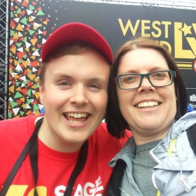 StageFave fan has a selfie taken with Perry O'Bree at West End Live 2016
