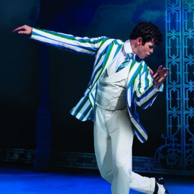 Charlie Stemp in Half a Sixpence. © Chris Nash