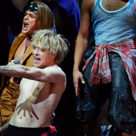 Giovanni Spano & Andrew Polec in Bat Out of Hell. © Specular