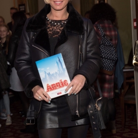 Denise Van Outen - Annie at the Piccadilly Theatre - Photo credit Craig Sugden