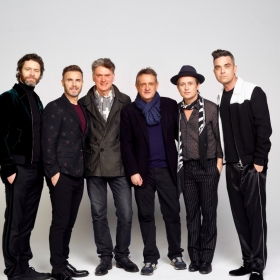 Howard Donald, Gary Barlow, Dafydd Rogers, David Pugh, Mark Owen & Robbie Williams © Jay Brooks