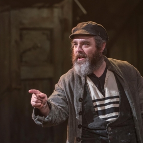 Fiddler On The Roof at the Menier Chocolate Factory, London, Dec 2018. © Johan Persson