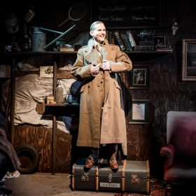 Billy Bishop Goes to War at Jermyn Street Theatre. © Robert Workman